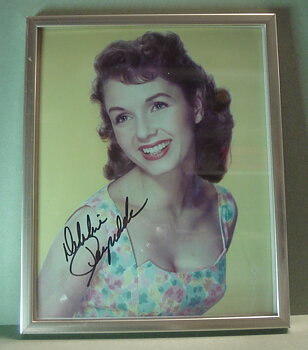 DEBBIE REYNOLDS Signed photo in frame