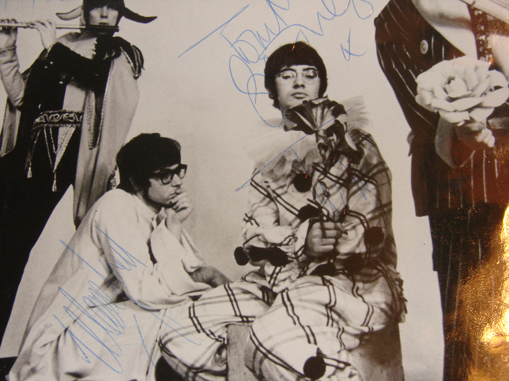 MANFRED MANN - Signed autographed 1960´s LARGE PHOTO Klaus Vormann - 2