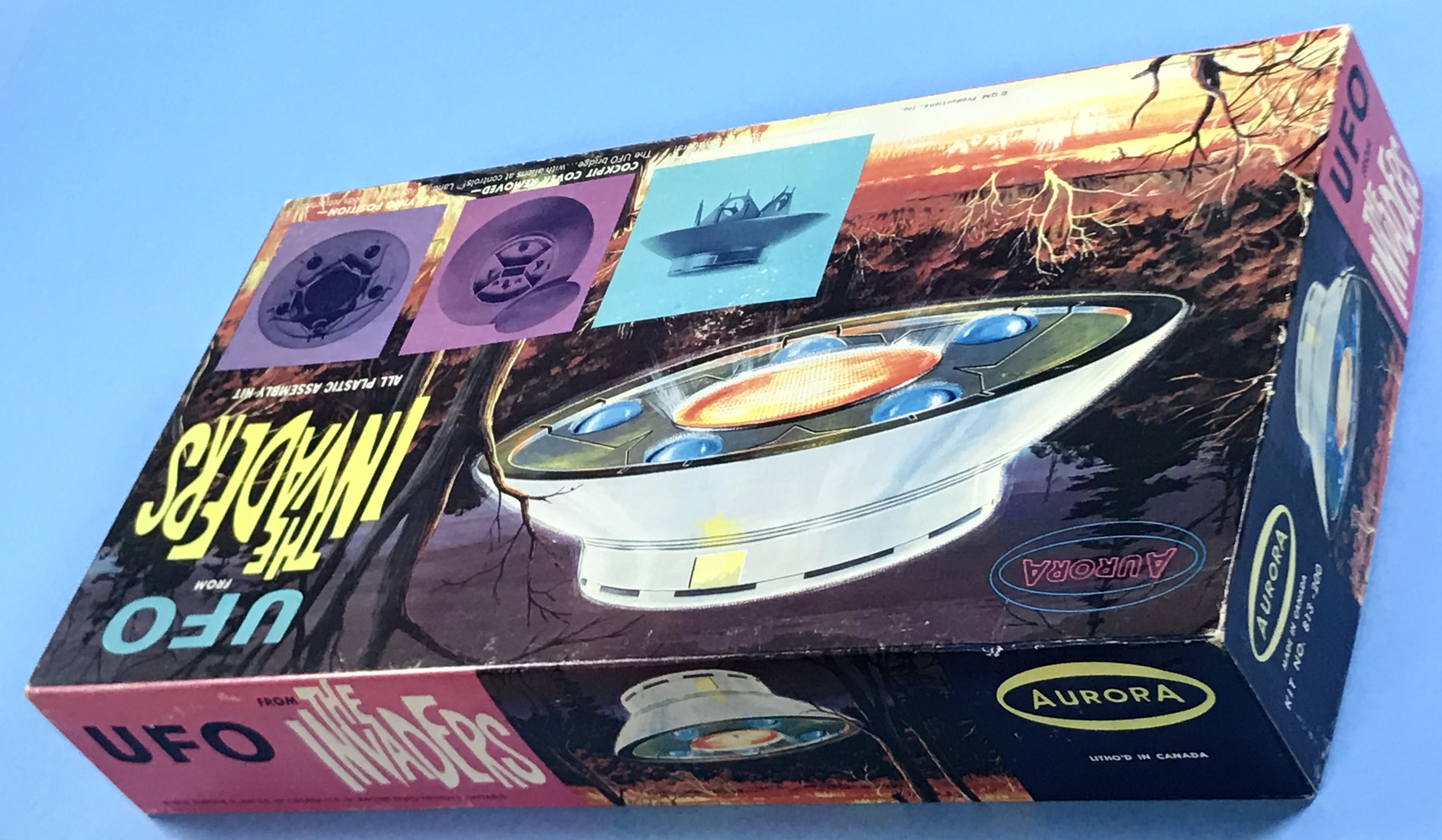 UFO from The INVADERS - AURORA plastic assembly kit 1968 - 3