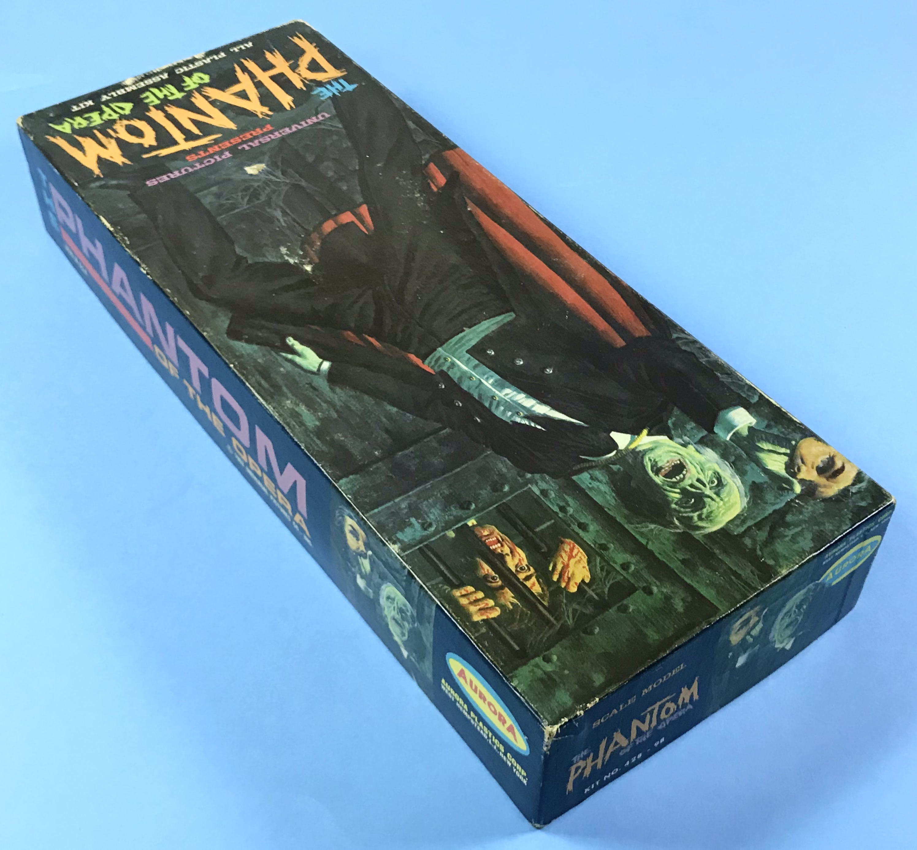 THE PHANTOM OF THE OPERA - AURORA plastic assembly kit 1963 - 3