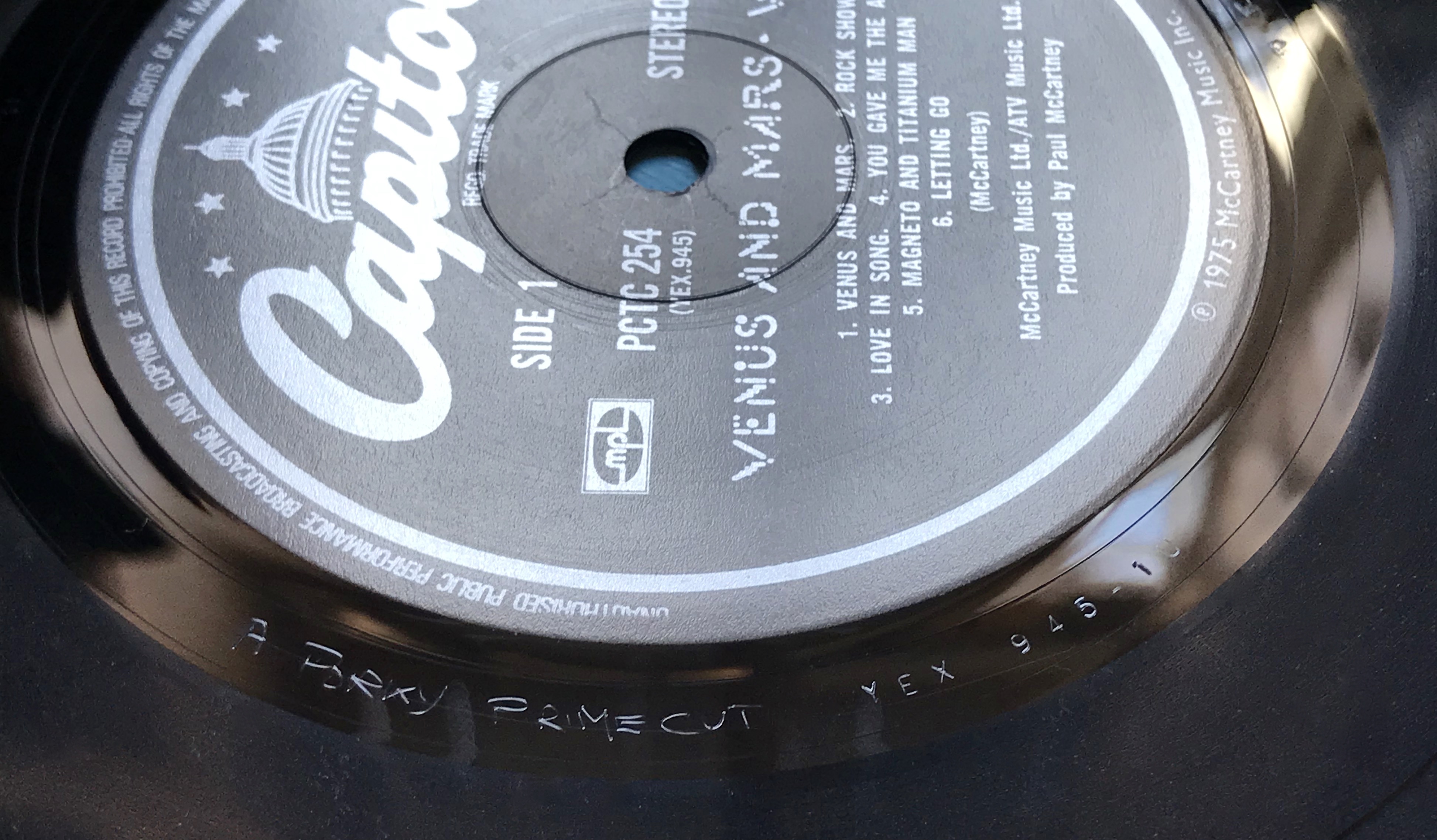 WINGS - Venus and mars UK-orig LP 1975 - 5