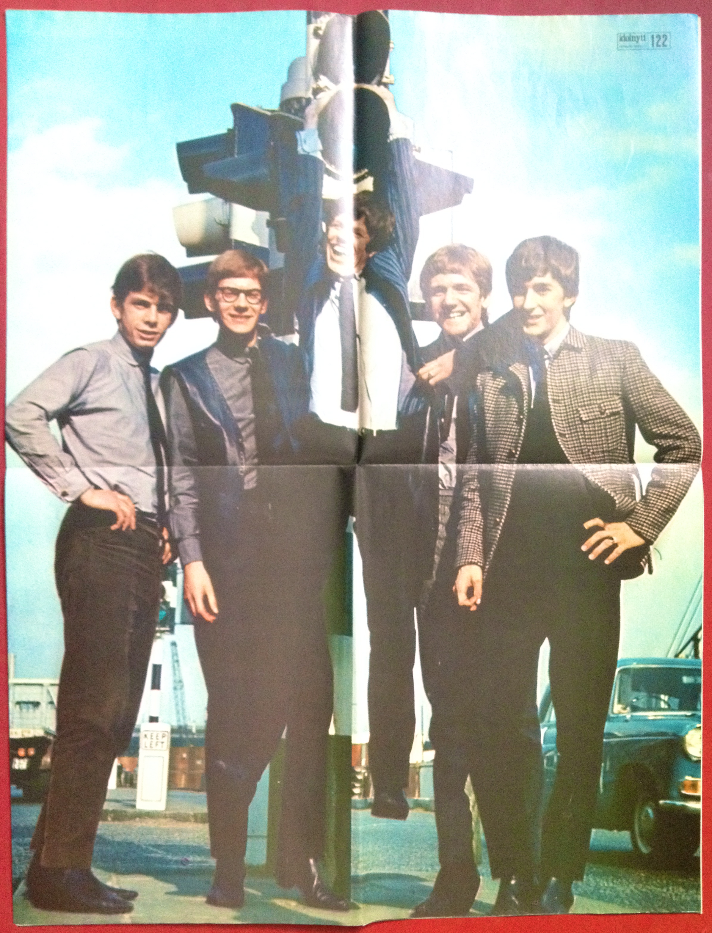 IDOLNYTT - No 15 1965 DONOVAN cover - 4