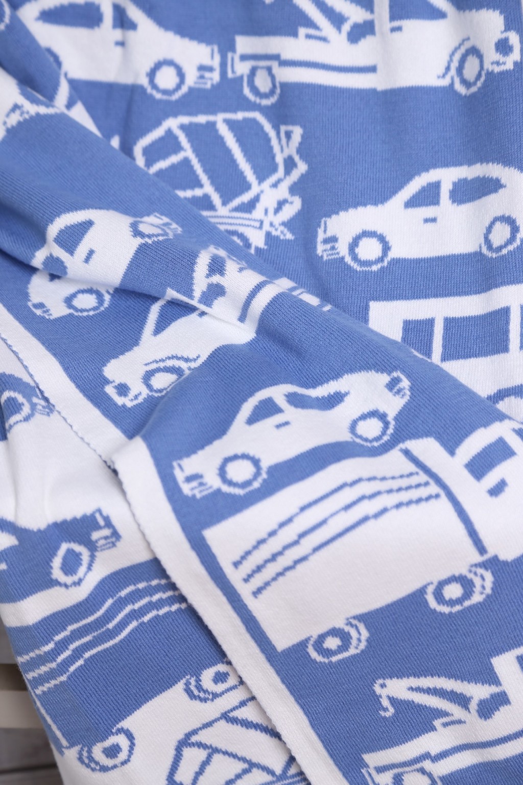 Manta de bebé con coches y con nombre. XL - 13