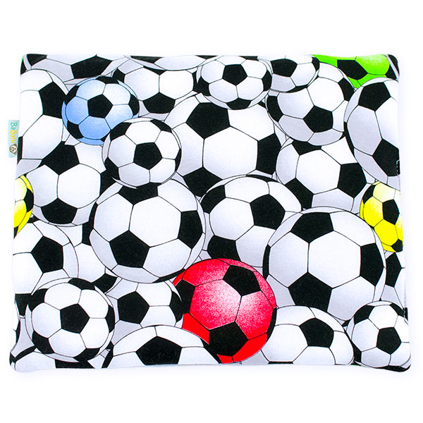 Kudde med namn och färgglada fotbollar - 2