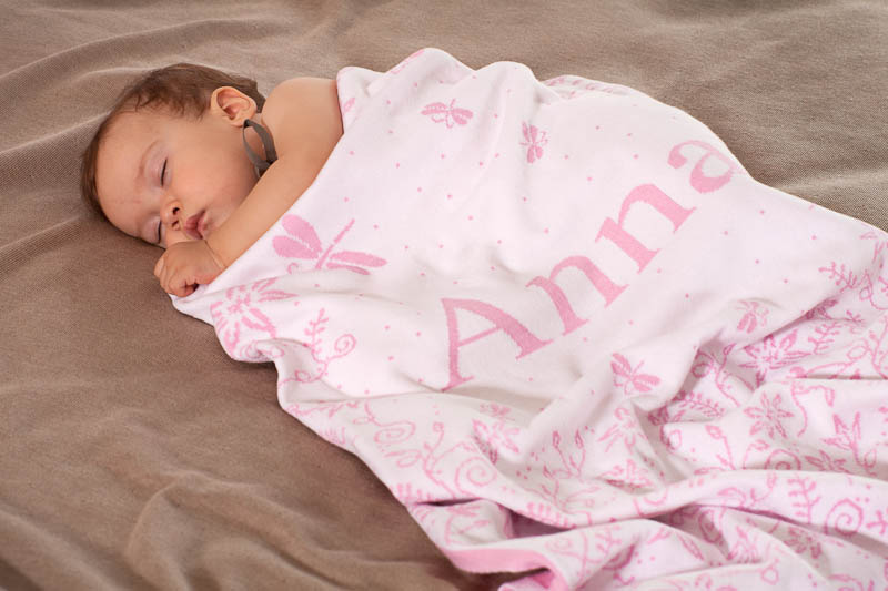 Personalisert babyteppe med barnets navn. Farge: rosa - 12