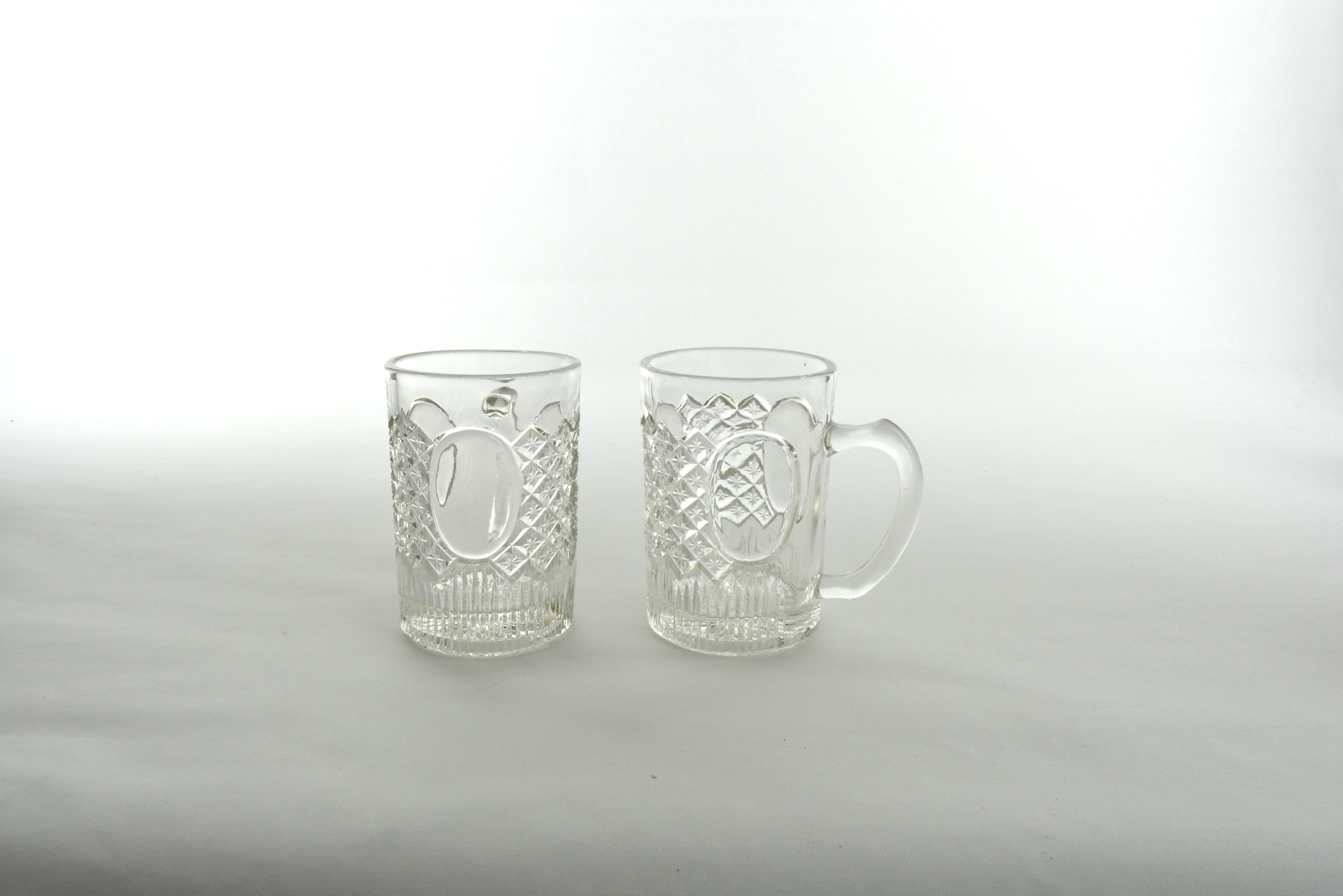 Mukit/Tuopit  2 kpl, kirkas puristelasi  - 2