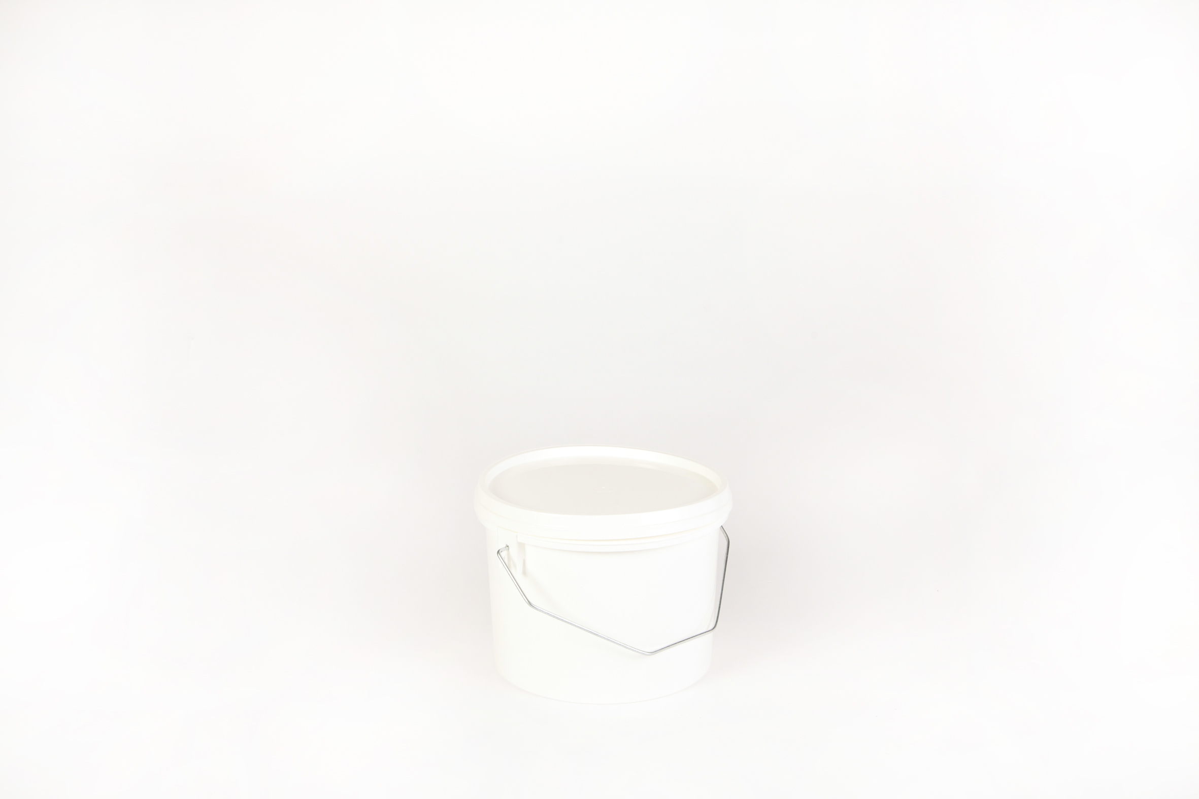 Mixing bucket 10 liters, with lid