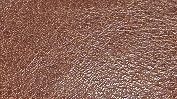 Ljusbrun skinnimitation