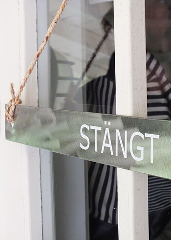 SKYLT VÄNDBAR STOR