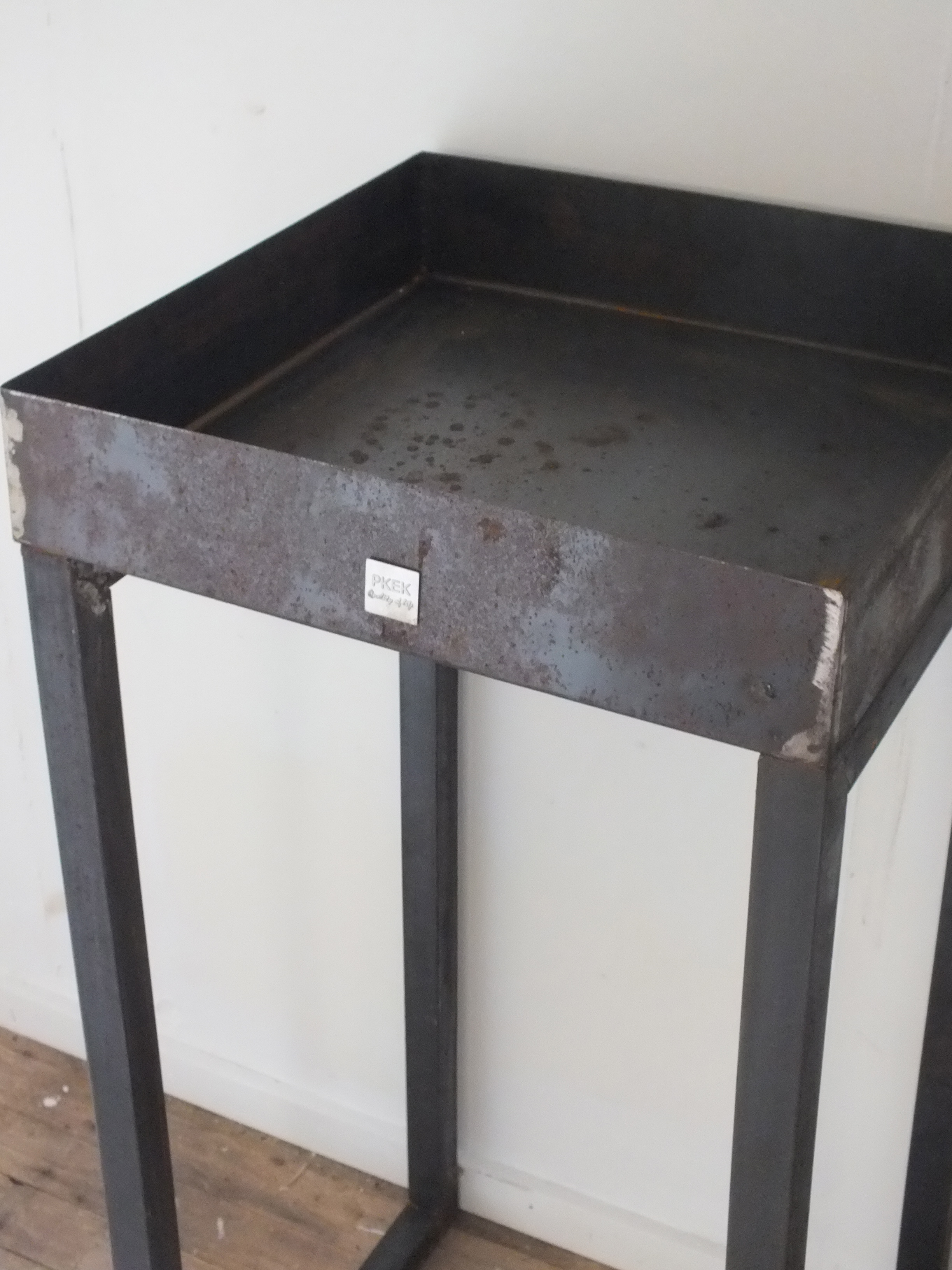 SIDEBORD LÅDA STÅL - 3