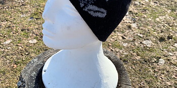 Mössa exklusive svart