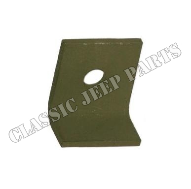 Rear seat pivot tube retainer