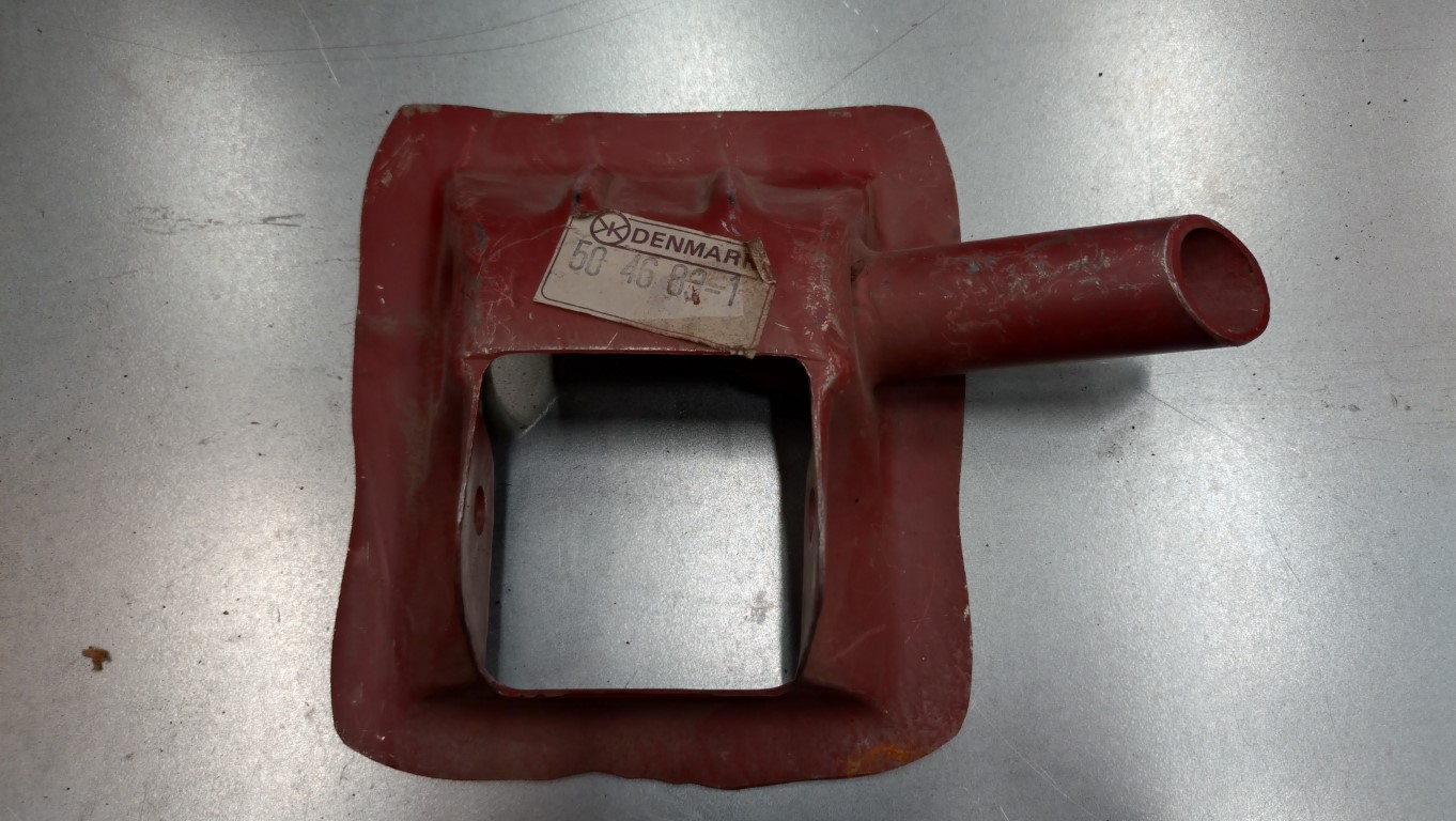 Kadett C - Rear Jack Bracket Right & Left - 2
