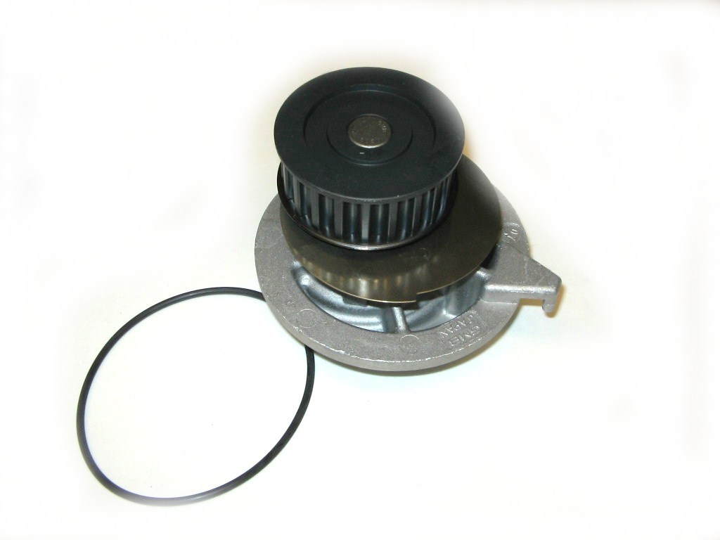Ascona C Kadett E - Wasserpumpe OHC 2.0i