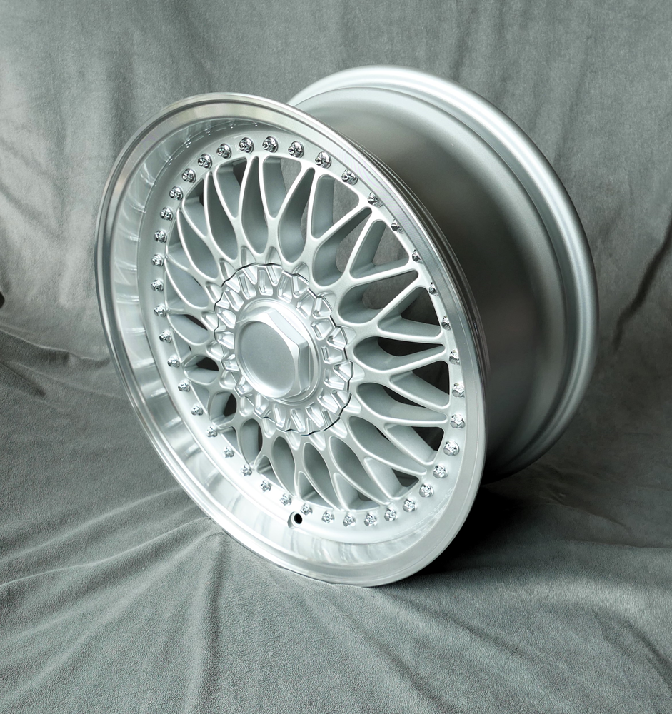 RC 90 7.5x17 silver polerad