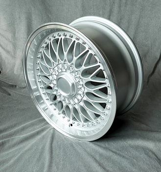 RC 90 7.5x17 silver polerad