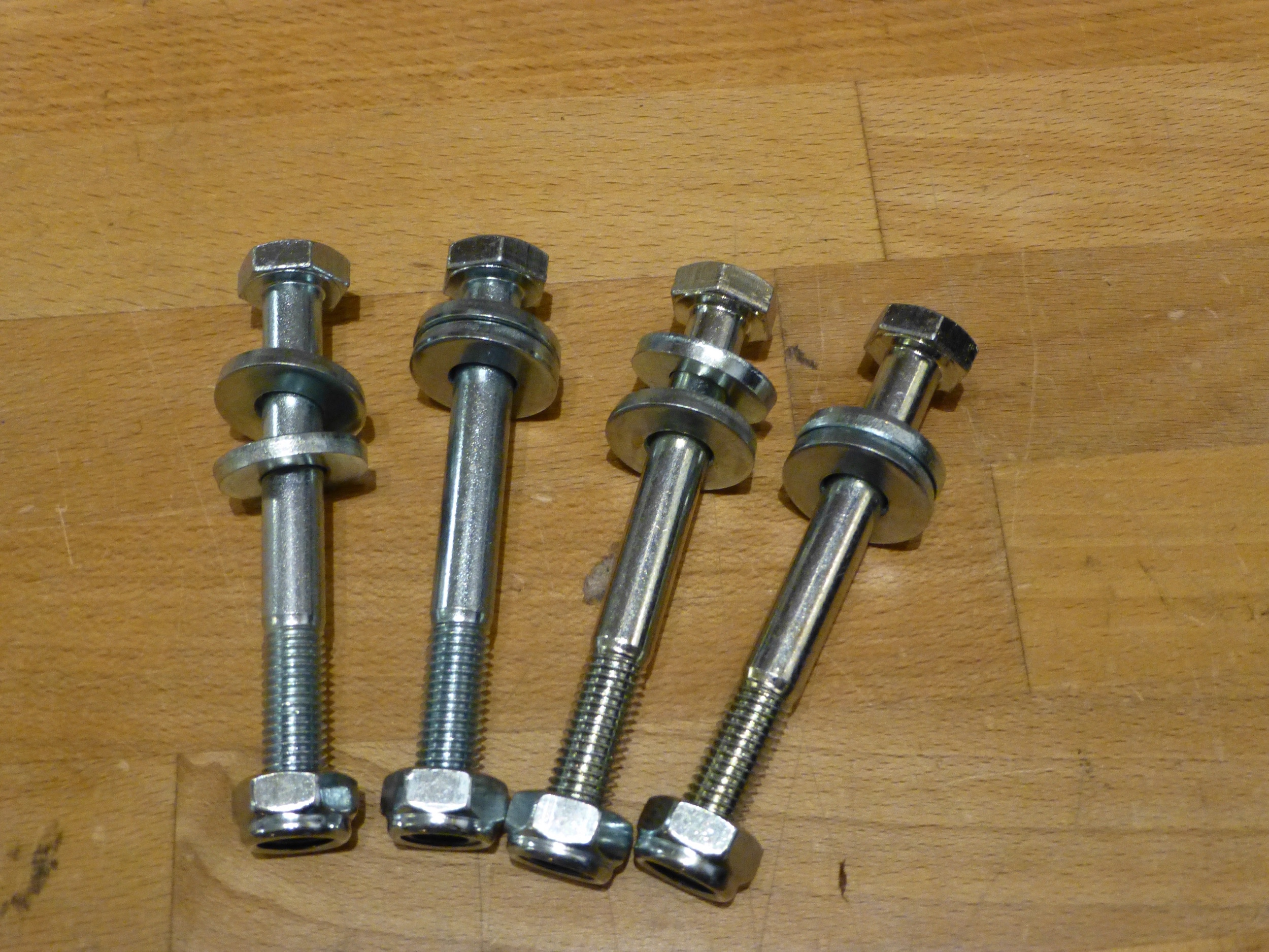 GT / Kadett B - Kit tornillos tren delantero carrocería