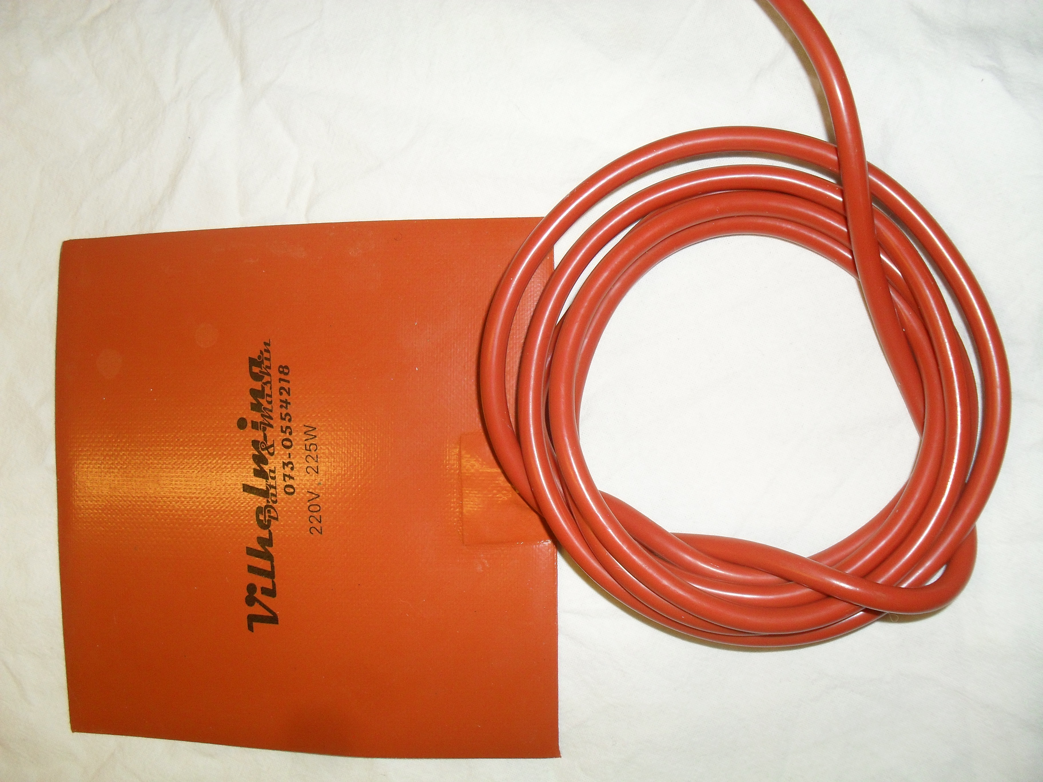 Tank / Motorvärmare 150 x 150 mm , 225 watt / 240 volt