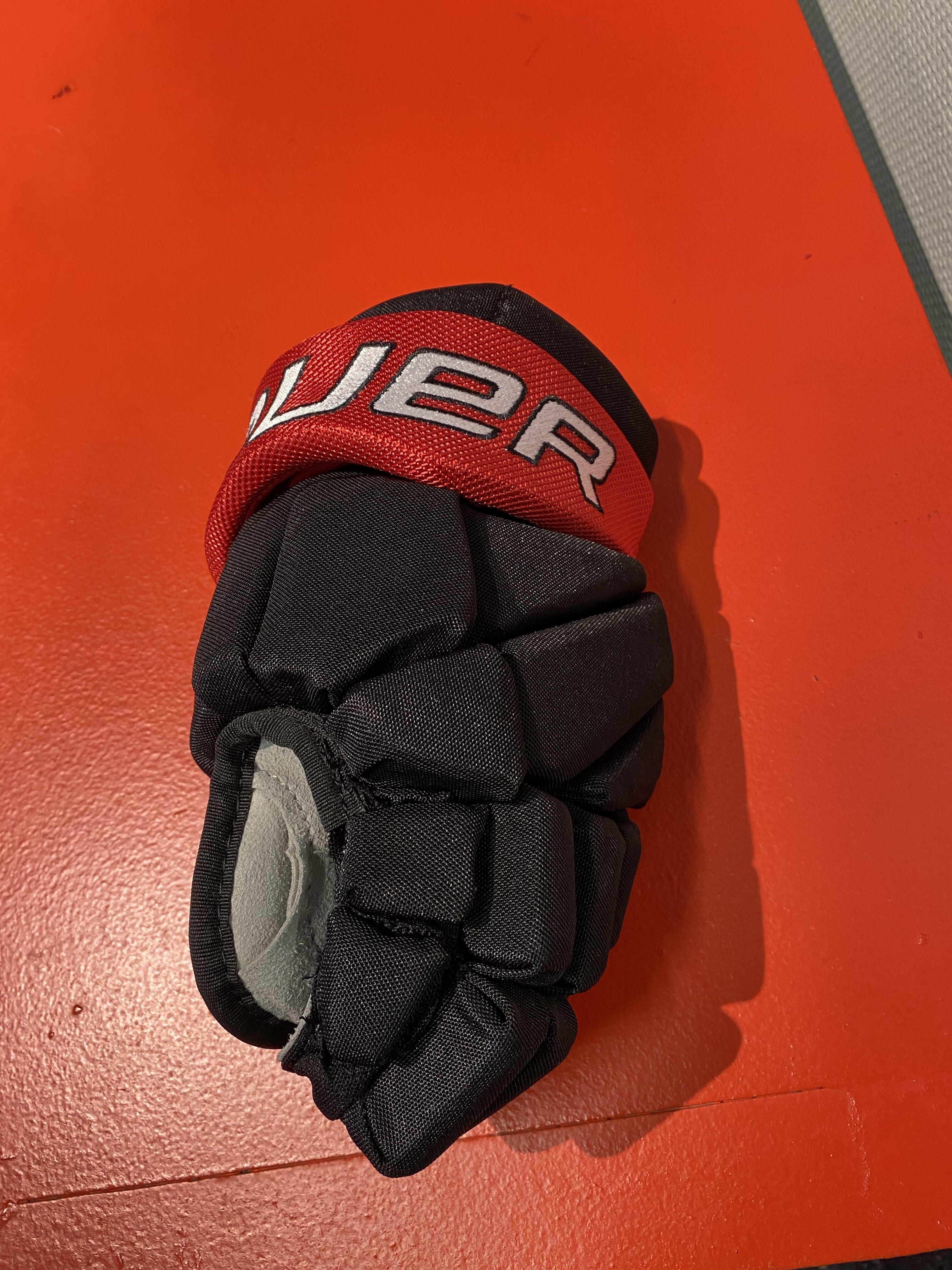 S23 Bauer Team Vapor Elite Glove SR Kungälv IK - 3