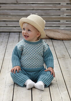 Babytröja och byxor
