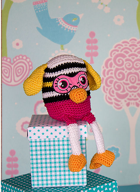 Candy Magazine Nr 16, Virka roliga figurer i Candy - 4