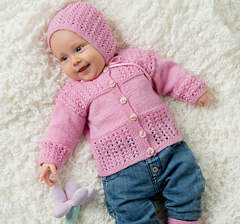 Spetsstickat babyset
