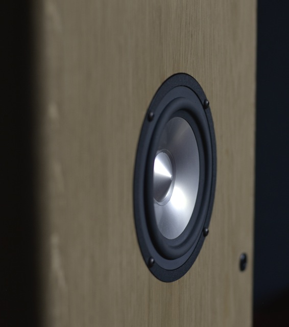 3x Satellite speakers OAK,  special design w. E100HD - 4