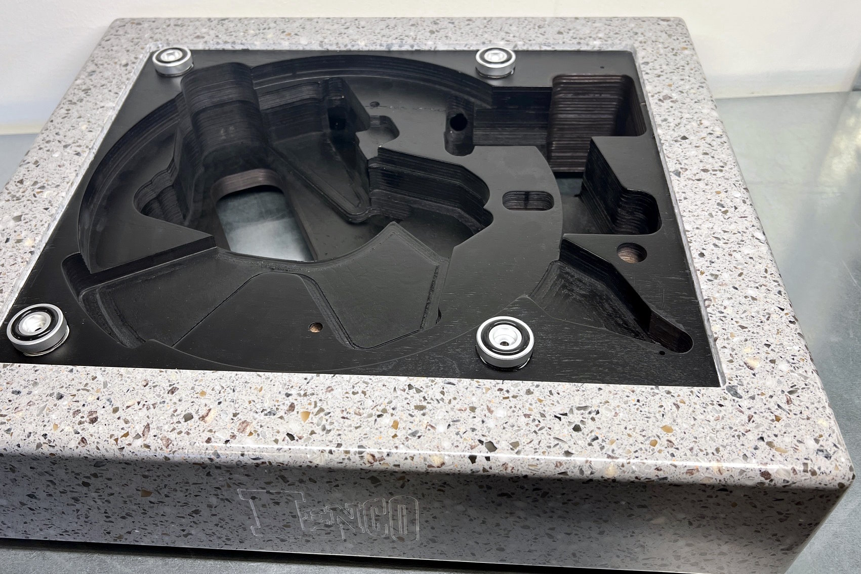 Lenco plint för L75 & L78 - För 12" armar - 6