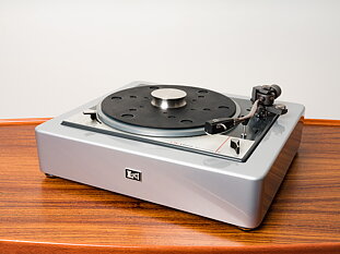 Lenco L75 - Silver - Akkelis Restomod - Såld