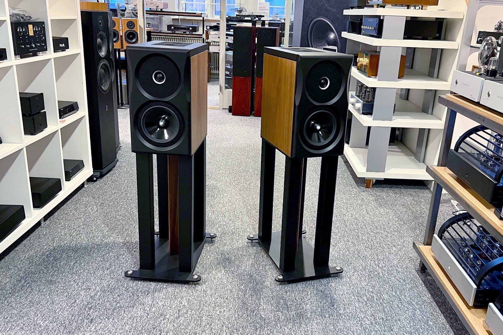 NEAT Acoustics Ultimatum – XLS - Demoex