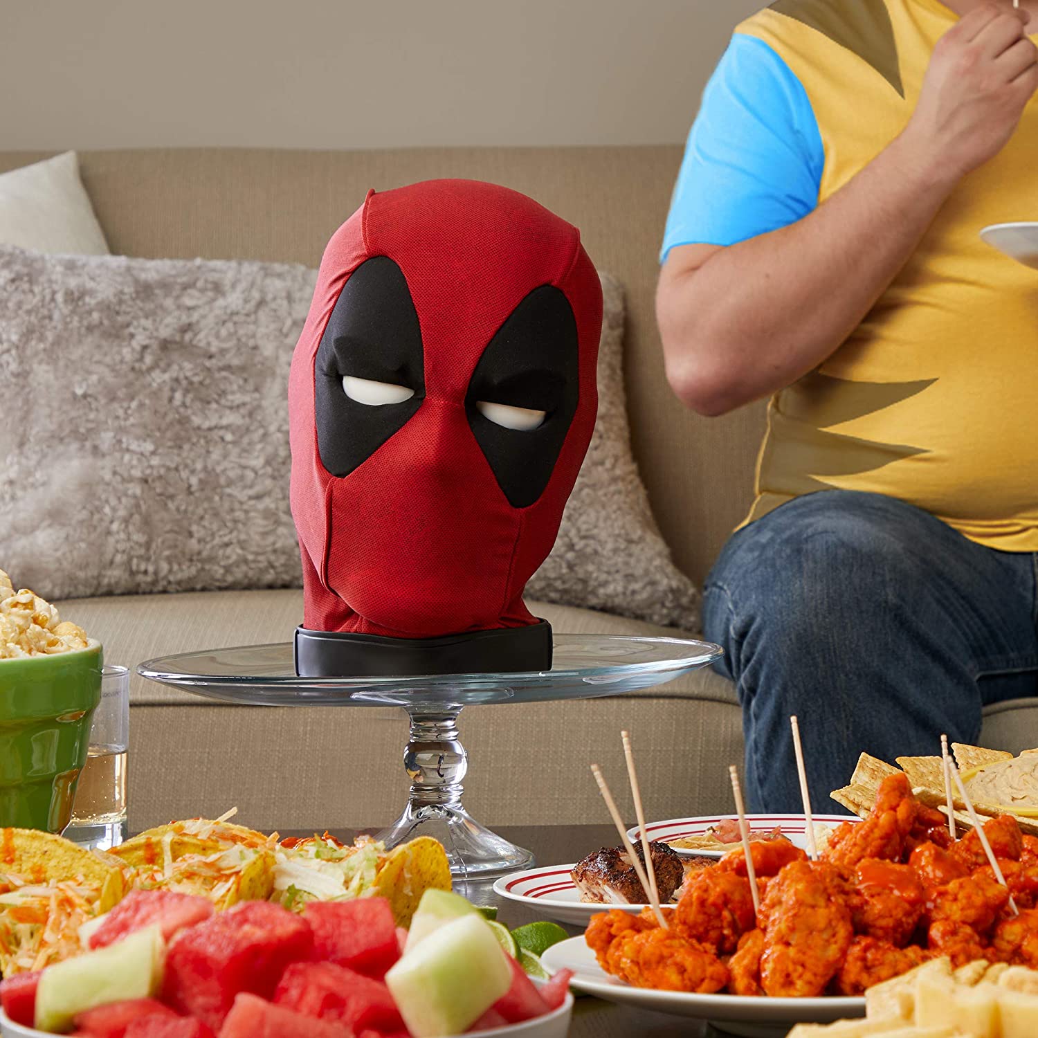 Marvel Legends Premium - Deadpool's Interactive Head - 7