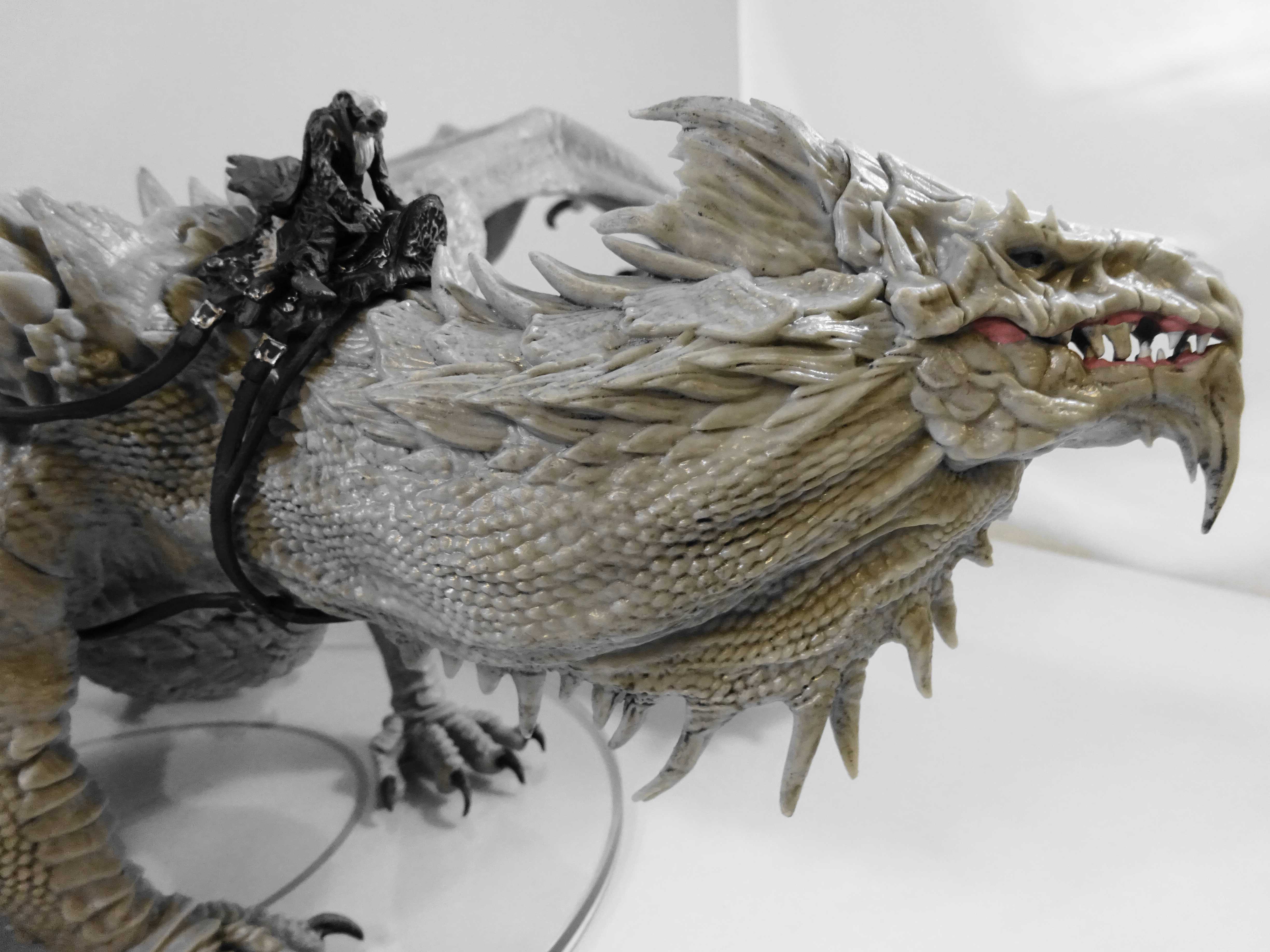 D&D Icons of the Realms Premium Figure: Icewind Dale - Arveiaturace Dragon - 5