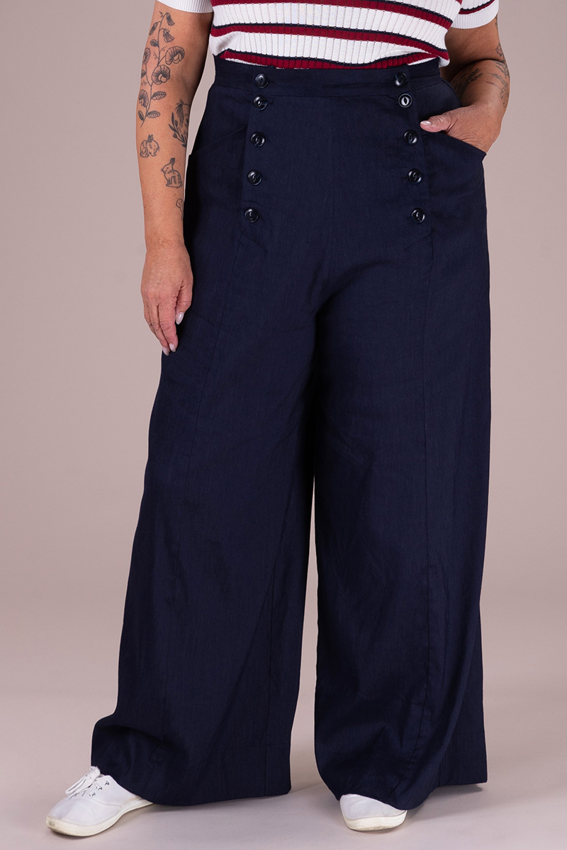 Lost In Chase Trousers – NETE.IN