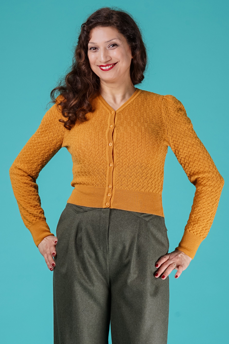 cardi mustard