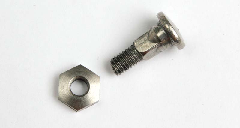 Screw/nut for scissors 66-2250