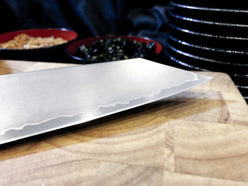 Kockkniv Revolution ZRB Kiritsuke, 23 cm / svart - 5