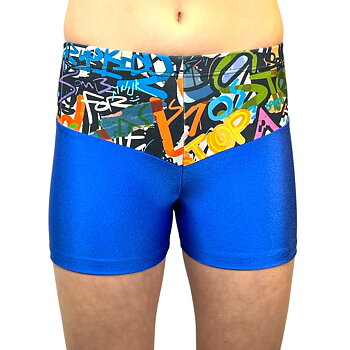 Showstore - Hotpants med längre ben V-linning i GraFitti