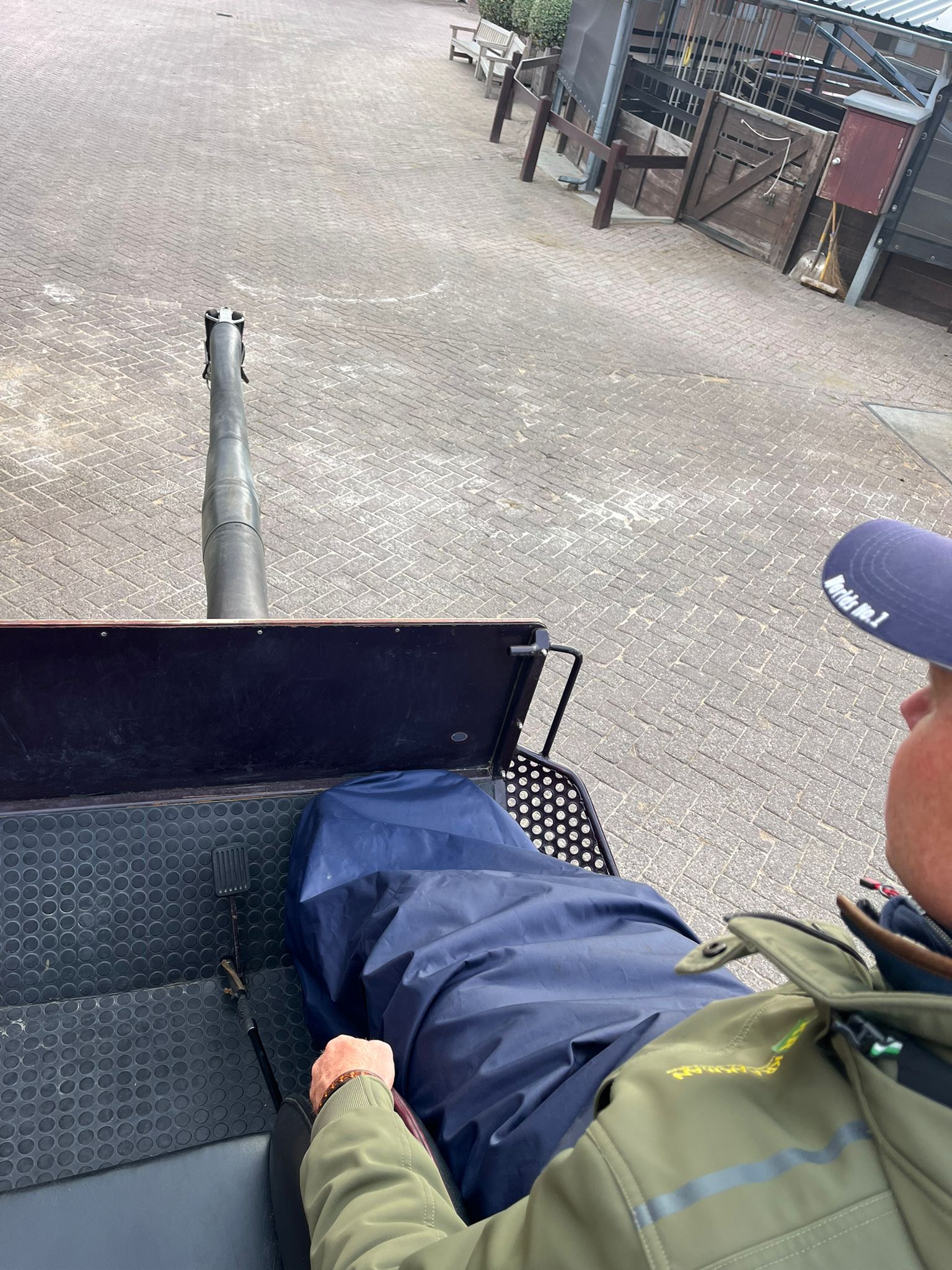 VINTERFÖRKLÄDE MED FOTPÅSE - 3