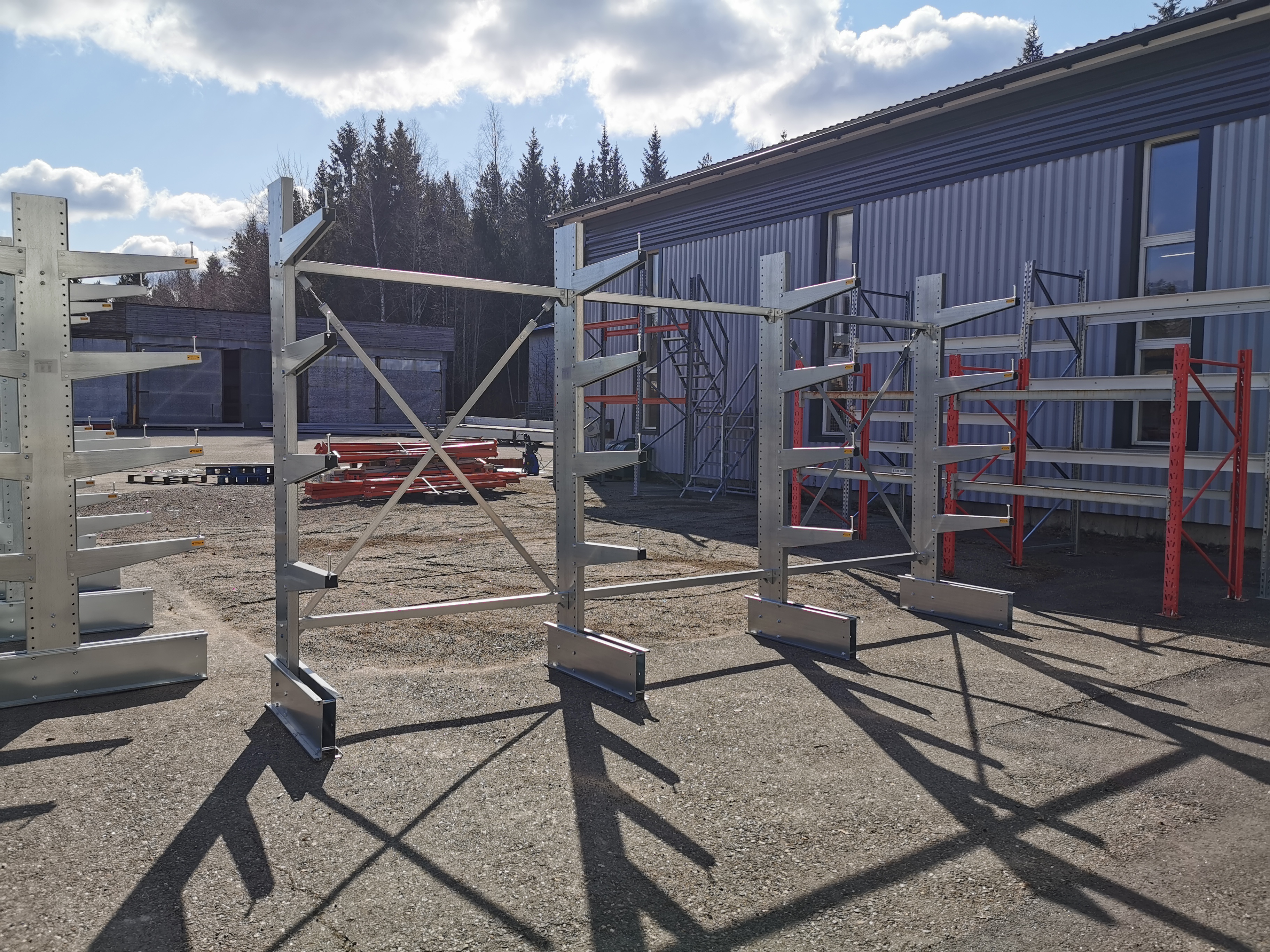 product-image Ulokehylly F970 yksipuolinen 2,5m UUSI