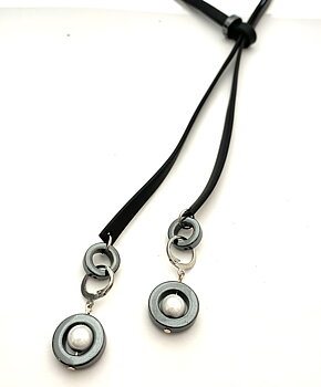 Halsband Nancy  "Caramelle"  Vit