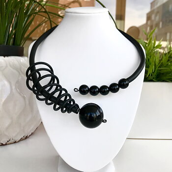 Necklace blackrubber and Onyx