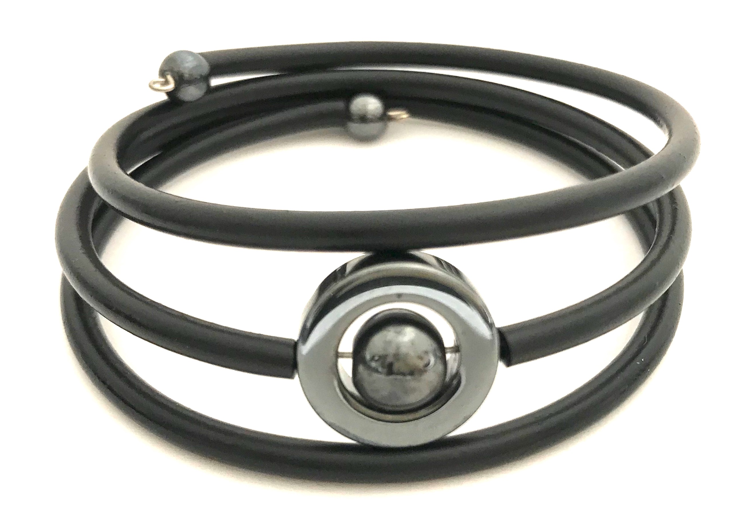 Dilba  "Caramelle" Hematite
