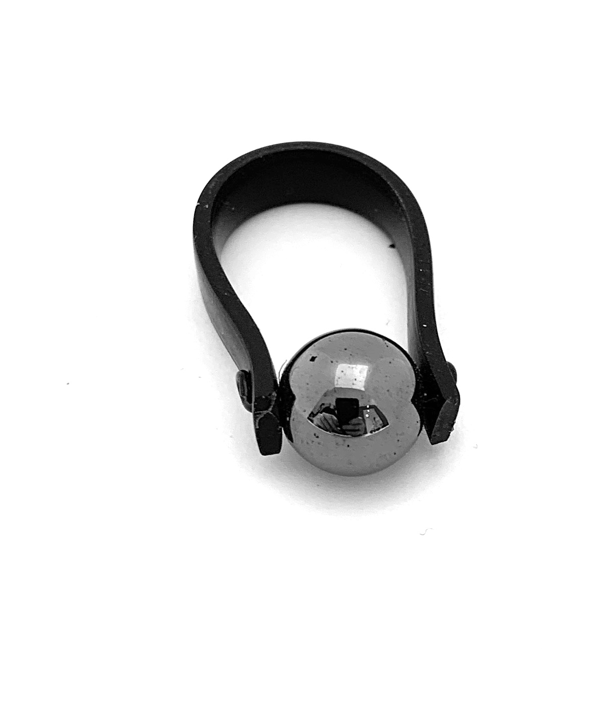  Ring round Hematite and rubber