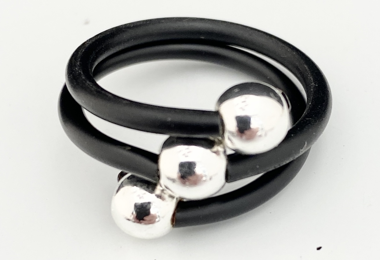Mimmi Ring silvercolored Hematite