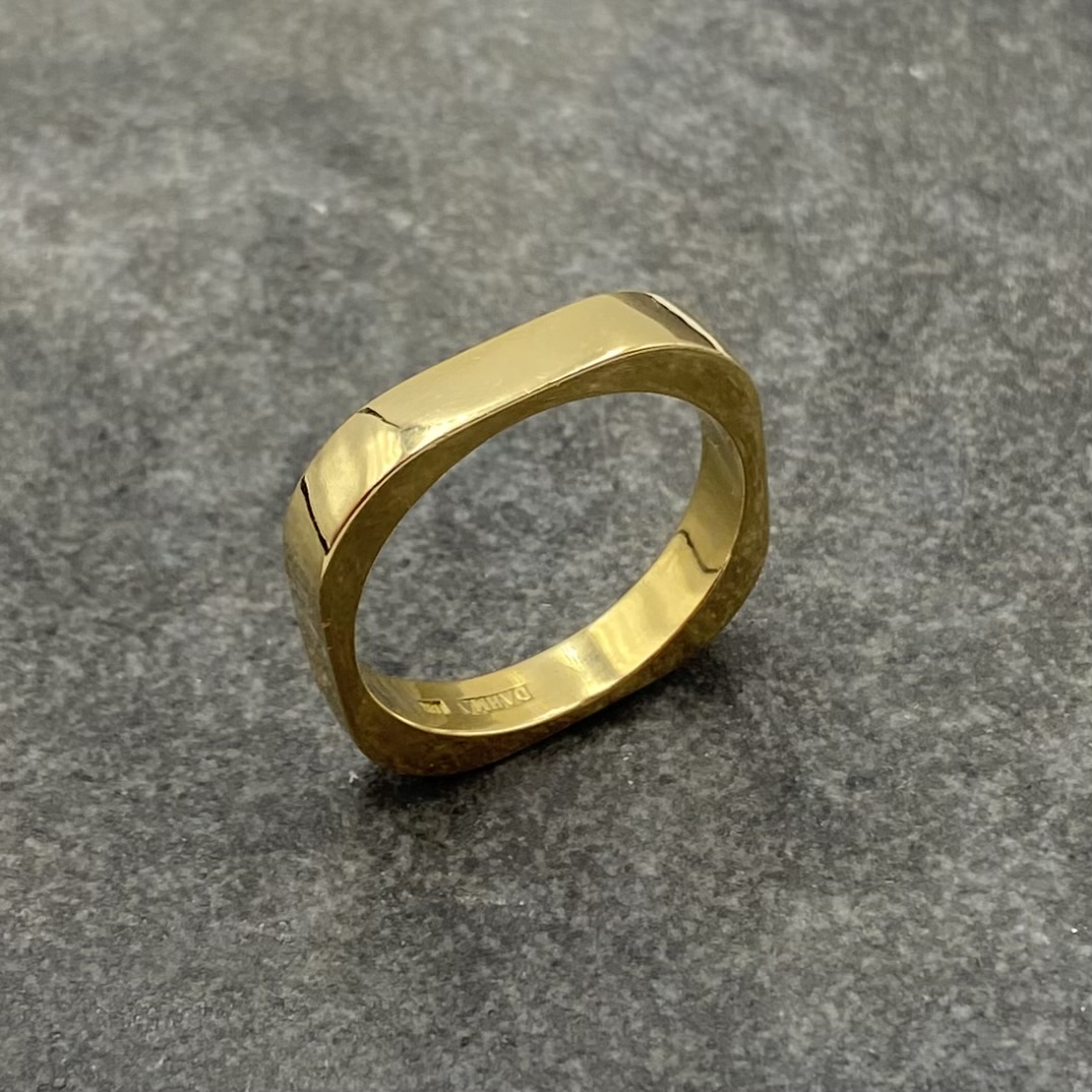 Ring BareSquare handgjord guld 18 karat