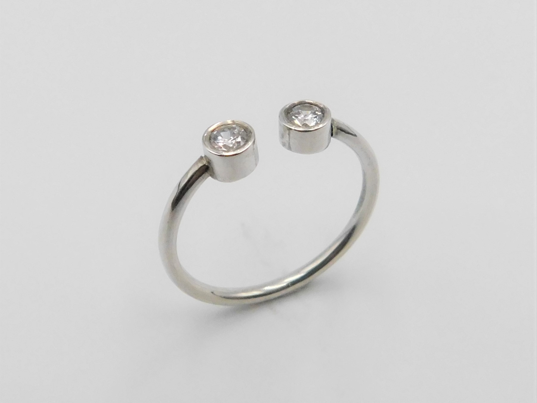 Ring Isa handgjord guld 18 karat 