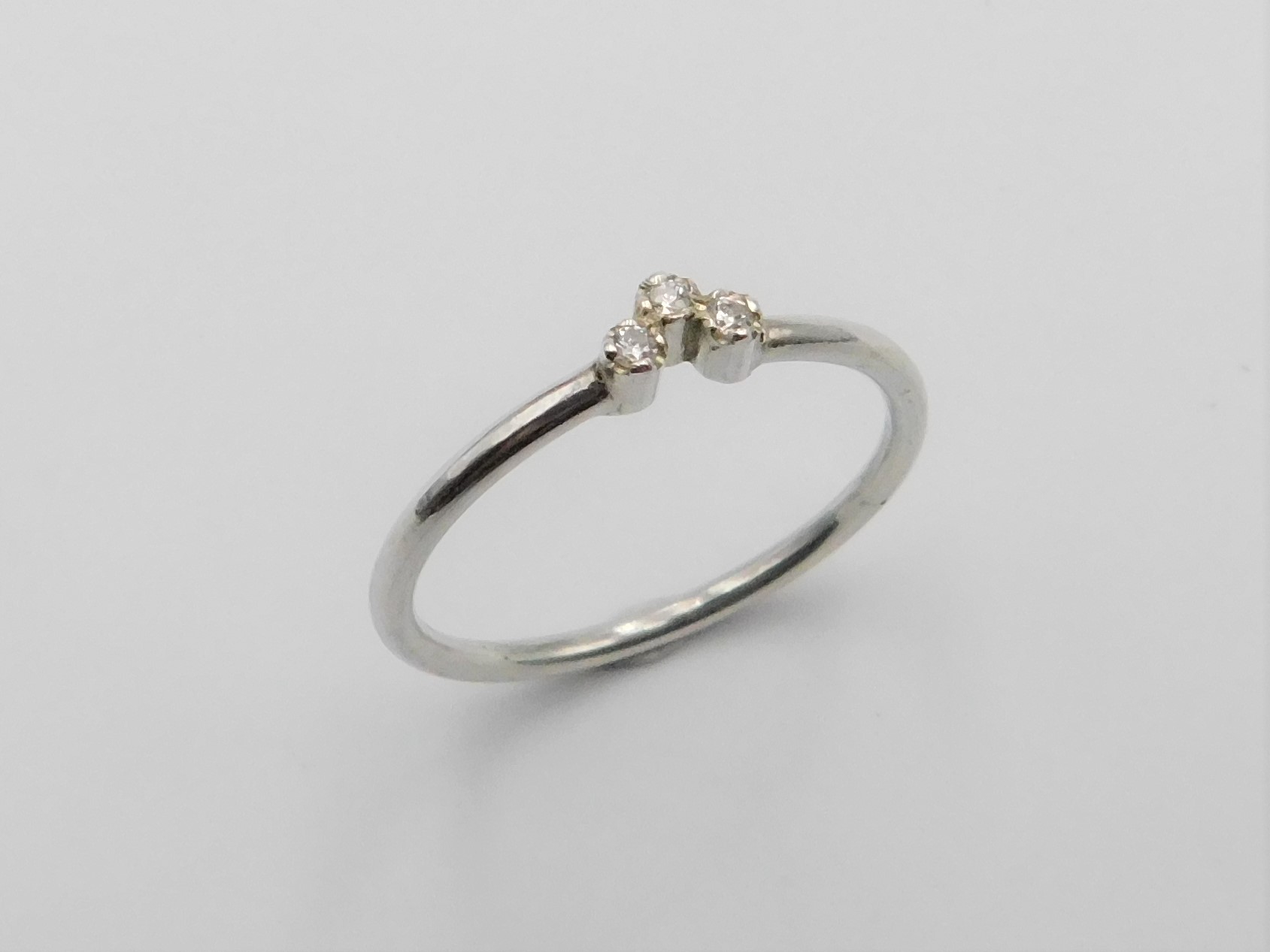 Ring Rose handgjord diamanter 3x0,02 ct guld 18 karat