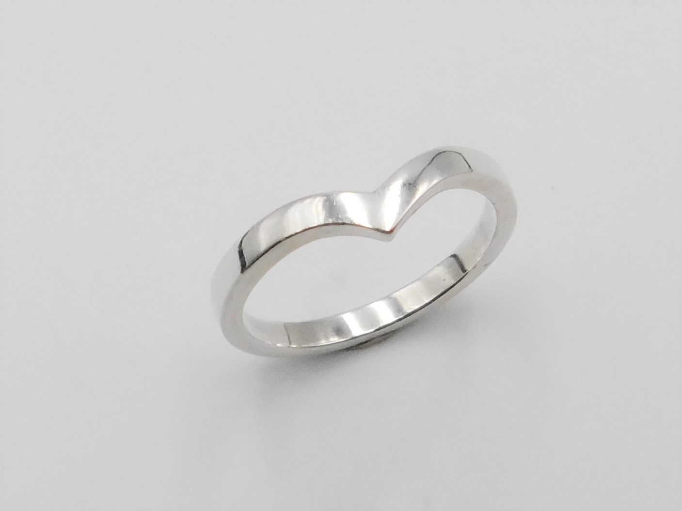 Ring Viola handgjord guld 18 karat