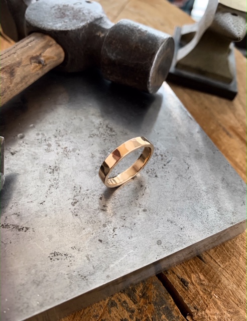 Ring Hammery handgjord yta guld 18 karat - 4