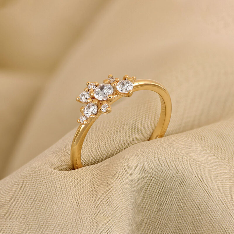 Ring Cassandra diamanter guld 18 karat 